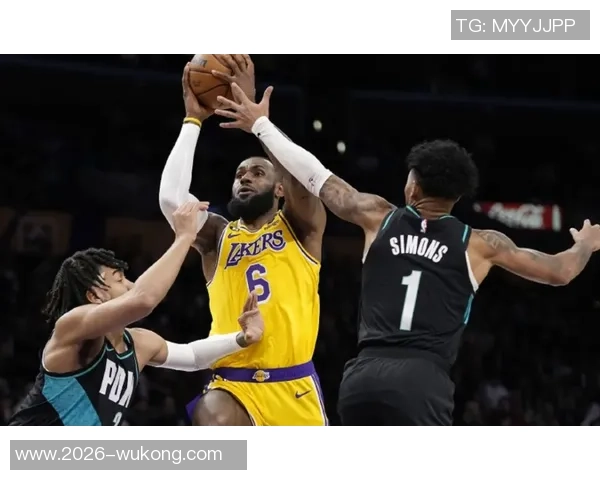 湖人队备战明年休赛期今年小修小补不做大交易引发球迷热议